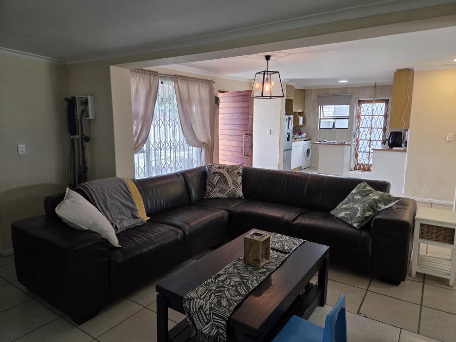 3 Bedroom Property for Sale in Windsor Park Western Cape
